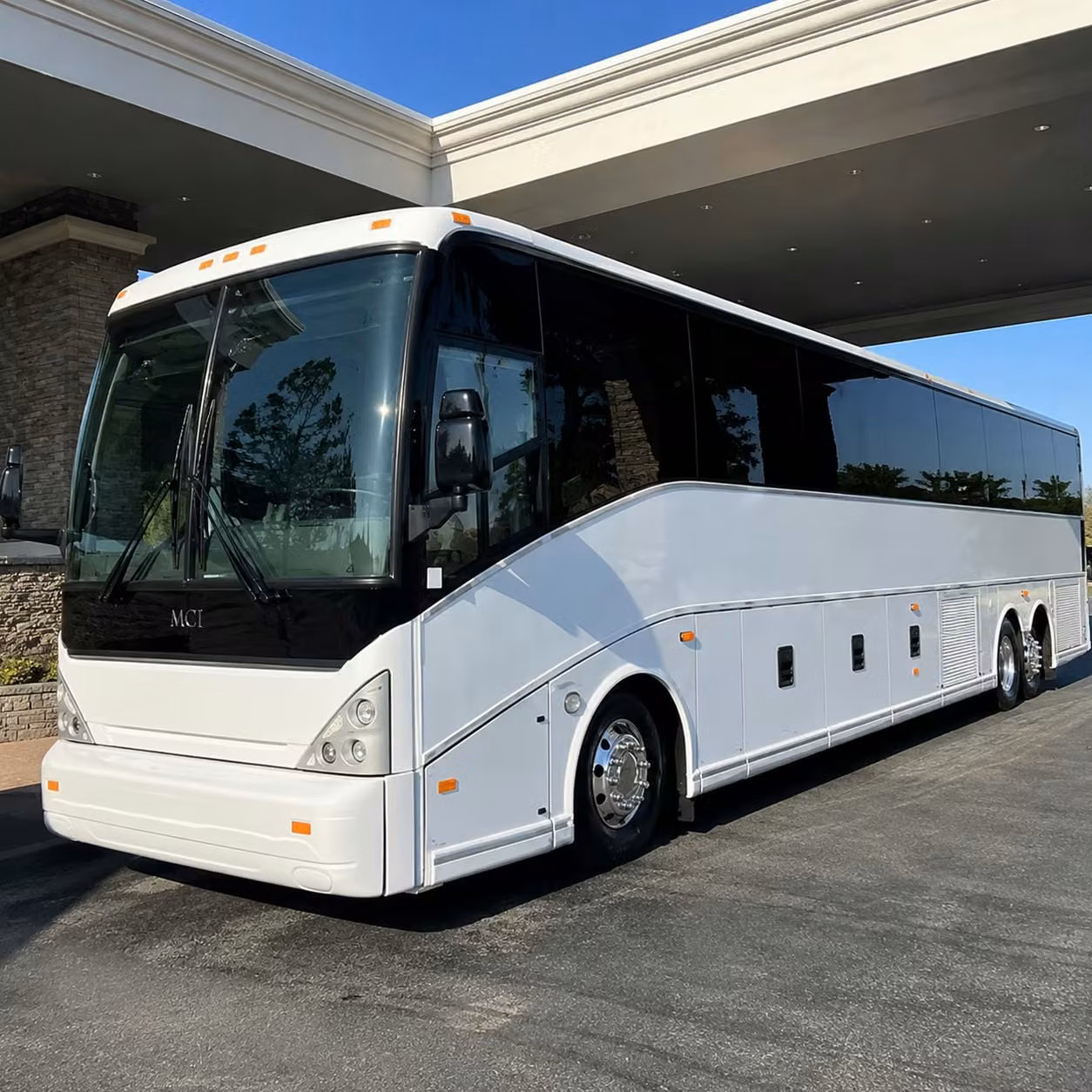 book a tulare airport shuttle for corporate groups conferences and business travel
