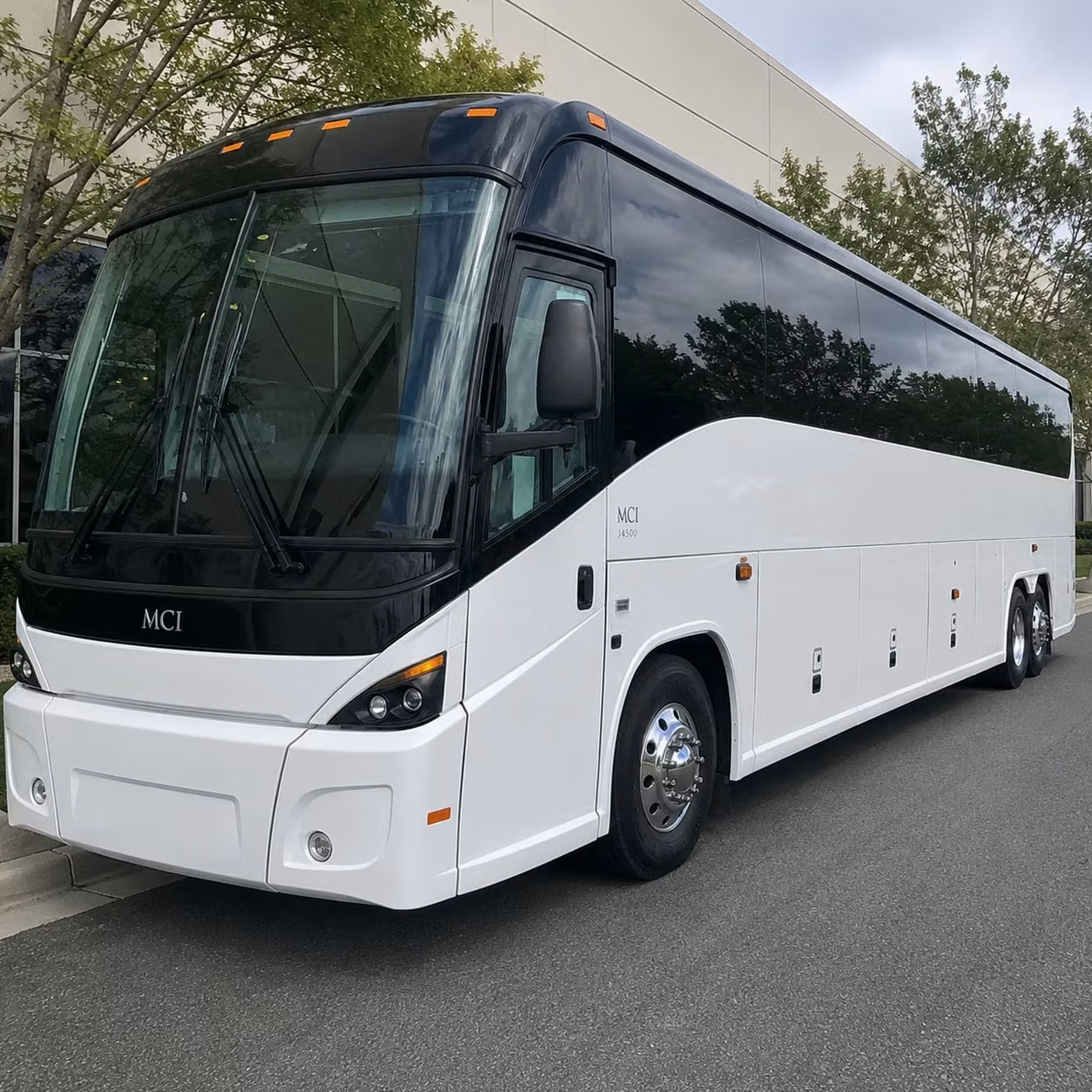 tularecharterbuscompany com is the smarter way to handle tulare construction crew shuttles